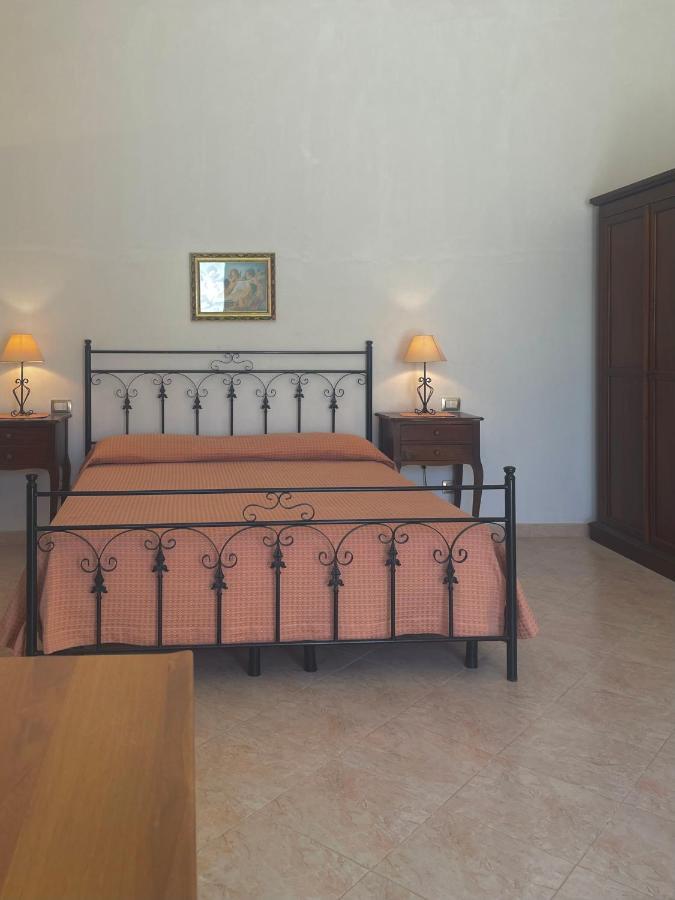 La Rondine Bed And Breakfast Uggiano la Chiesa Kültér fotó